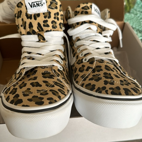 NWT Vans Filmore Hi-Top Leopard Print shoes size 7 women 5.5 men - Picture 4 of 5